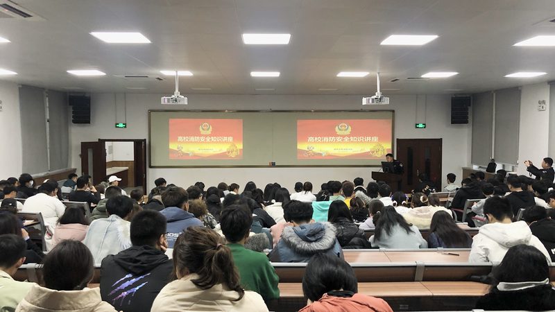 目前市面上教师资格证面试教材主要分为以下几类：